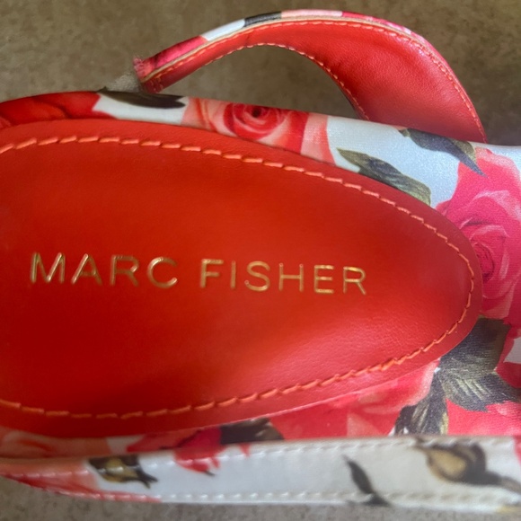 Marc Fisher Red Roses Feren 2 Sandals SZS VARIOUS - Picture 5 of 15